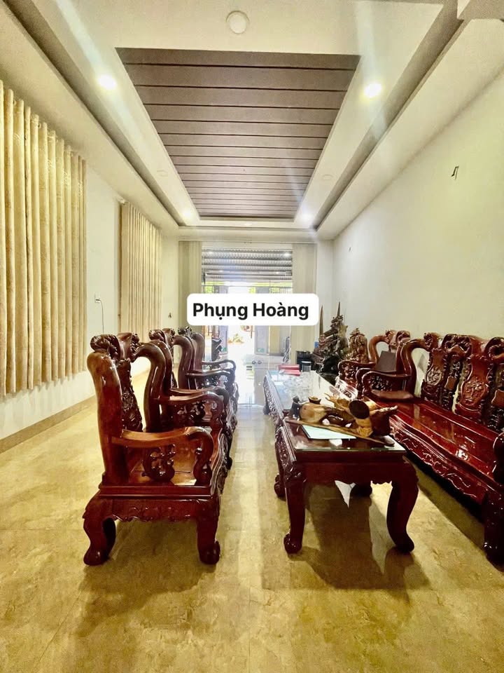 Nhà nguyên căn 2 tầng đường Hà Huy Tập, 150m² giá 15 triệu - Phù hợp kinh doanh đa dạng!
