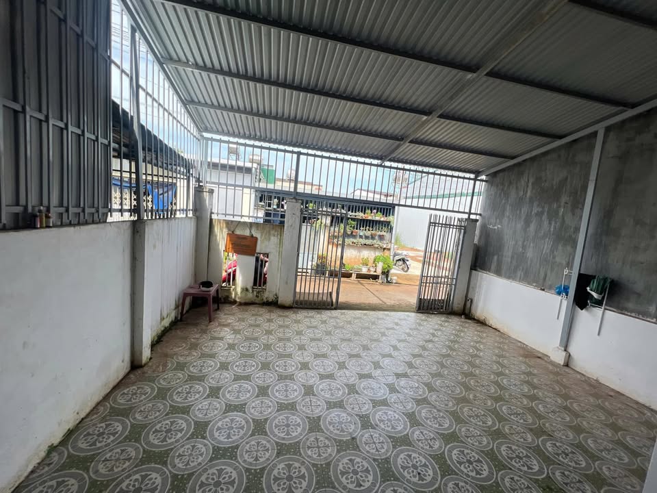 Nhà cho thuê Hẻm 442 Y Moan 2PN giá 5.5 triệu - Sẵn sàng vào ở ngay!