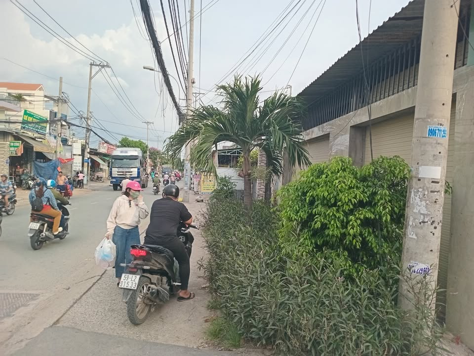 Cho thuê mặt bằng 2 mặt tiền 150m² tại 109 Ngô Chí Quốc, Thủ Đức - Tiềm năng kinh doanh lớn!