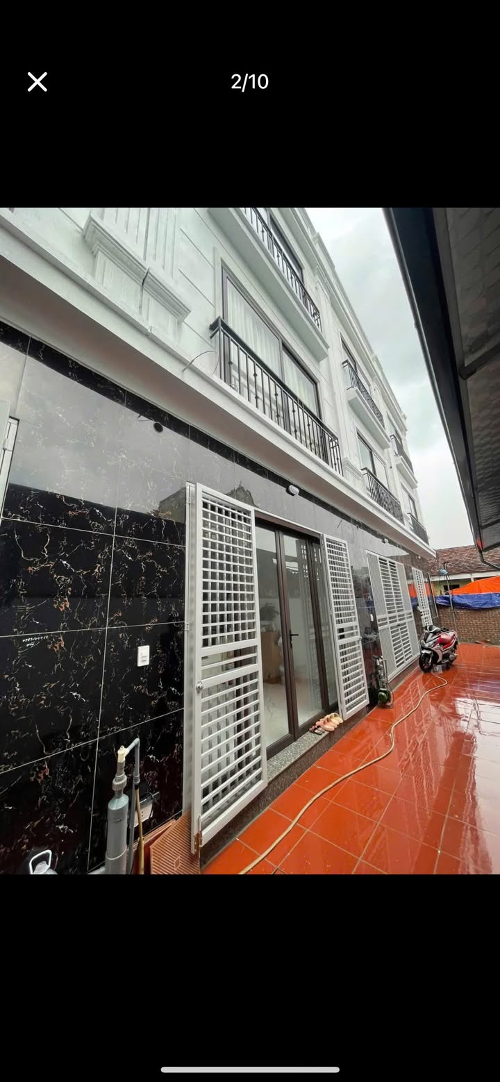 Nhà 3 Tầng Chúc Sơn - 40m² giá 2.95 tỷ - Ô tô đỗ gần, sẵn sàng vào ở!