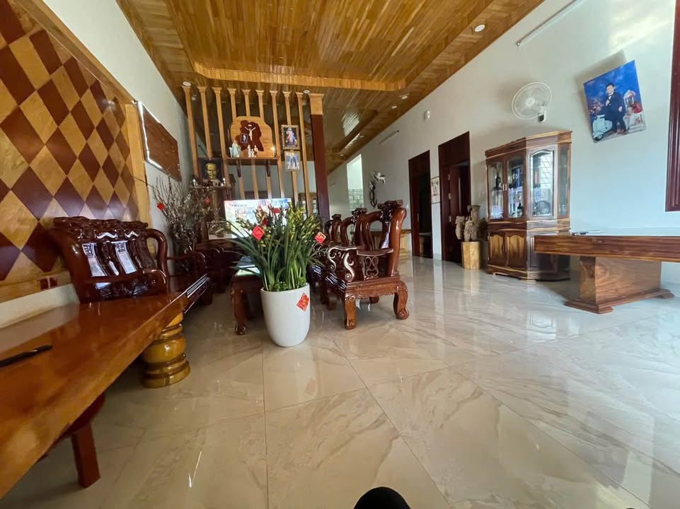 Nhà nguyên căn cho thuê tại phường Tân Lợi 350m² giá 20 triệu - Thiết kế hiện đại, đầy đủ nội thất!