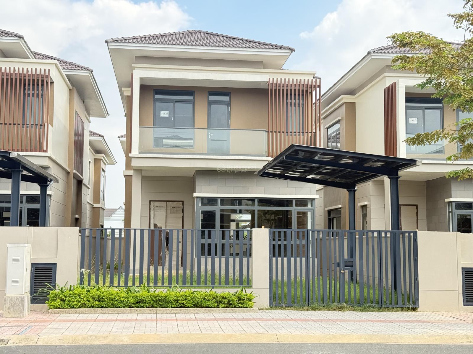 Biệt thự đơn lập 250m² tại Tân Uyên - Giá chỉ 6.12 tỷ với ưu đãi hấp dẫn!