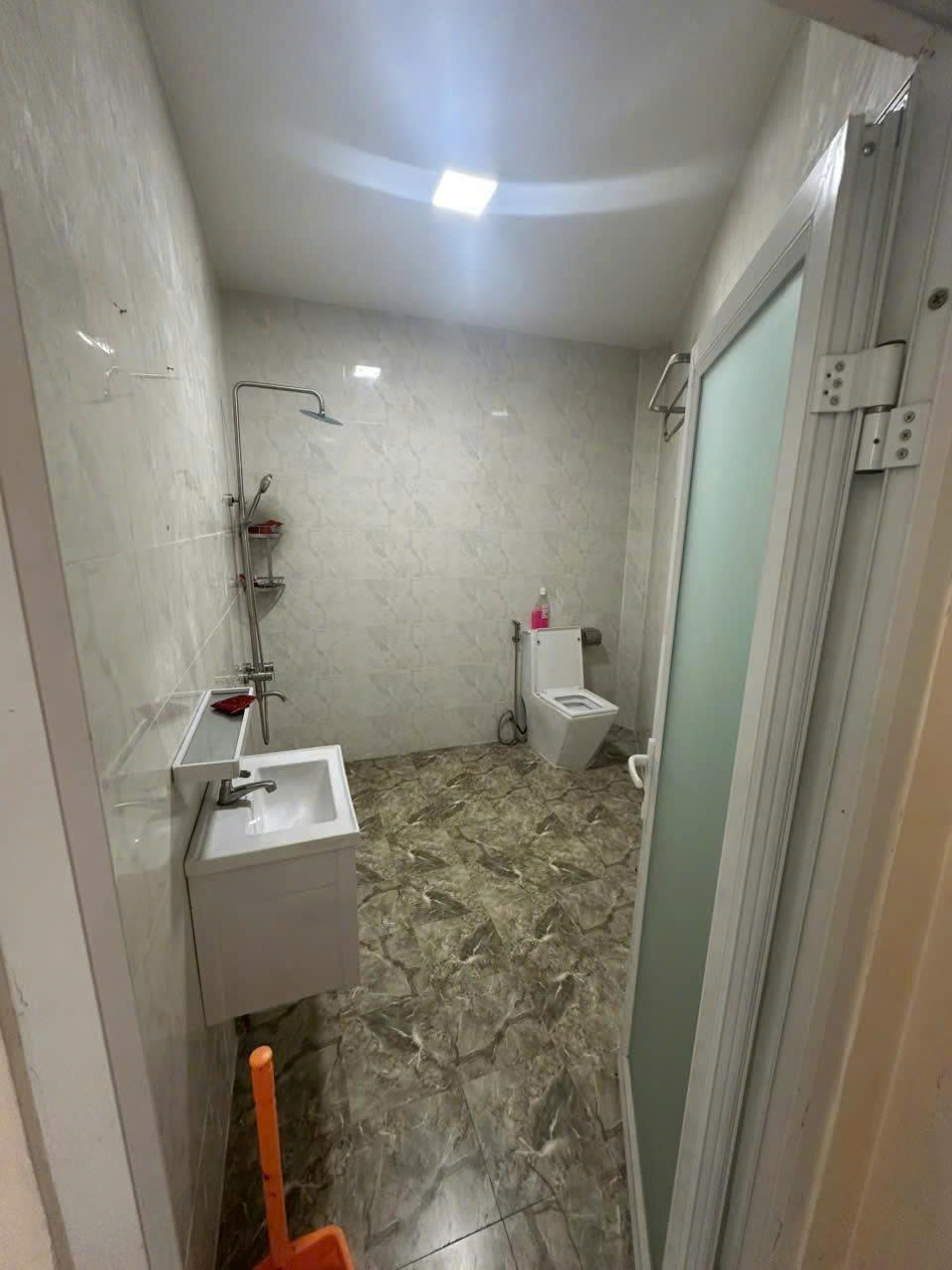 Nhà mới xây 3 tầng tại trung tâm Thủ Dầu Một 120m² giá chỉ 2.2 tỷ - Cơ hội vàng cho gia đình bạn!