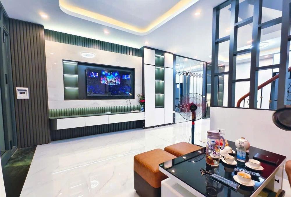 Nhà phố Thổ Quan Đống Đa 51m² giá 8.96 tỷ - Thiết kế đẹp như khách sạn, đầy đủ nội thất!