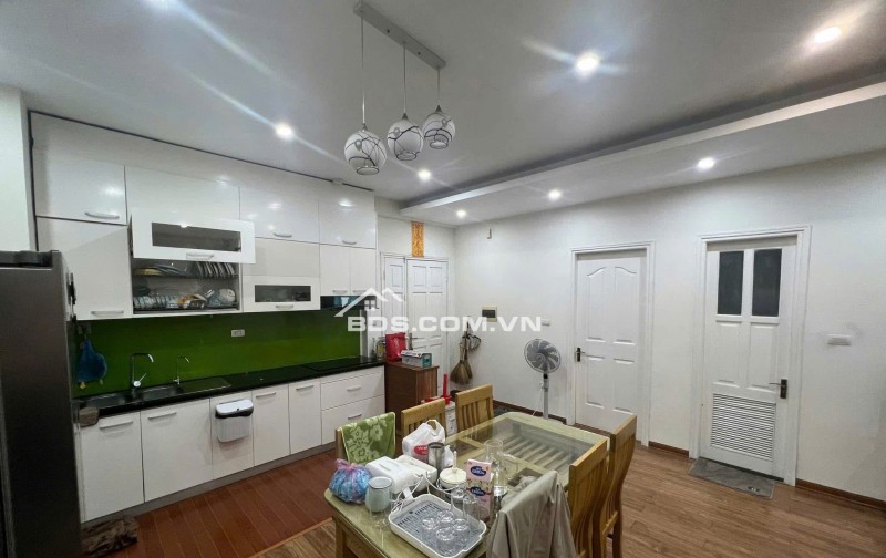 Căn hộ HUD Building, Bình Thạnh 90m² giá 14 triệu - Sẵn sàng vào ở ngay!