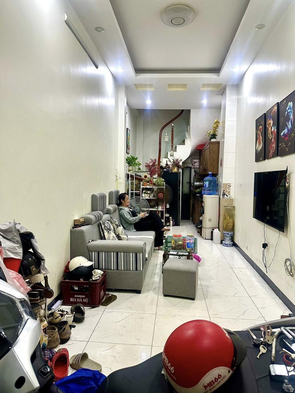 Nhà 5 tầng Thái Hà 30m² giá 8.1 tỷ - Chính chủ, mặt tiền 3,5m, gần bể bơi