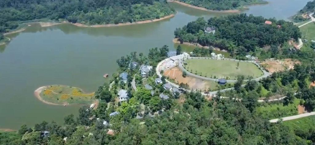 Đất nền mặt hồ Đồng Mô 450m² giá 10 tỷ - Tiềm năng tăng trưởng mạnh!