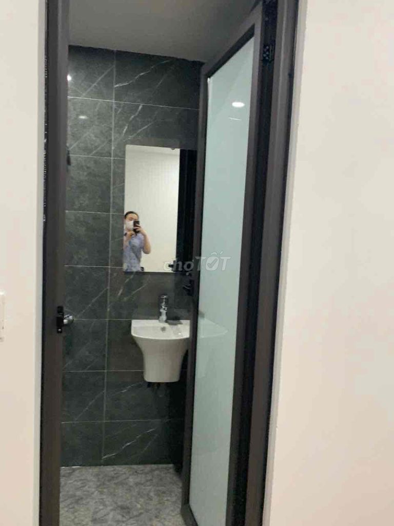 Phòng cho thuê tại Khương Thượng, Đống Đa 20m² giá 4.5 triệu - Tặng ngay 1 triệu!