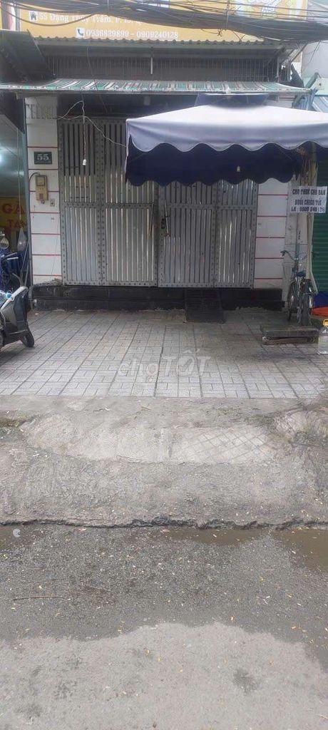 Mặt bằng vỉa hè cho thuê tại 55 Đặng Thùy Trâm, Quận Bình Thạnh - Chỗ bán lý tưởng buổi chiều tối!