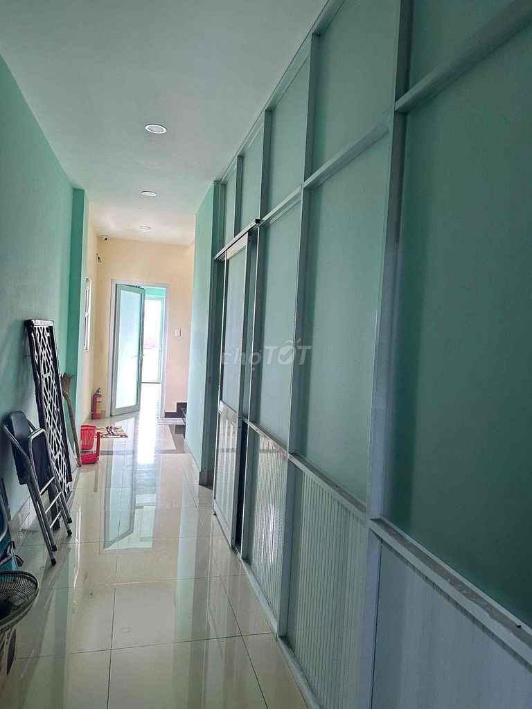 Nhà cho thuê chính chủ đường Phạm Văn Bạch, 56m² - Tiện nghi đầy đủ, giá chỉ 5 triệu!