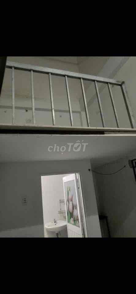 Phòng trọ chính chủ tại đường 24 Linh Đông 20m² giá 2,5 triệu - Không chung chủ, cổng tự do!