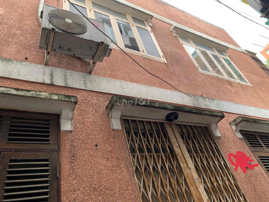 Nhà nguyên căn cho thuê trung tâm quận 3, 60m² giá chỉ 12.5 triệu - Không thể bỏ lỡ!