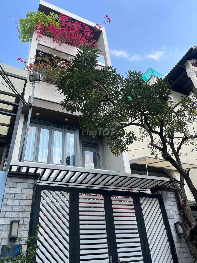 Nhà phố hiện đại mặt tiền số tại chợ Tân Mỹ Quận 7 - Thiết kế thông minh, giá chỉ 15.8 tỷ!