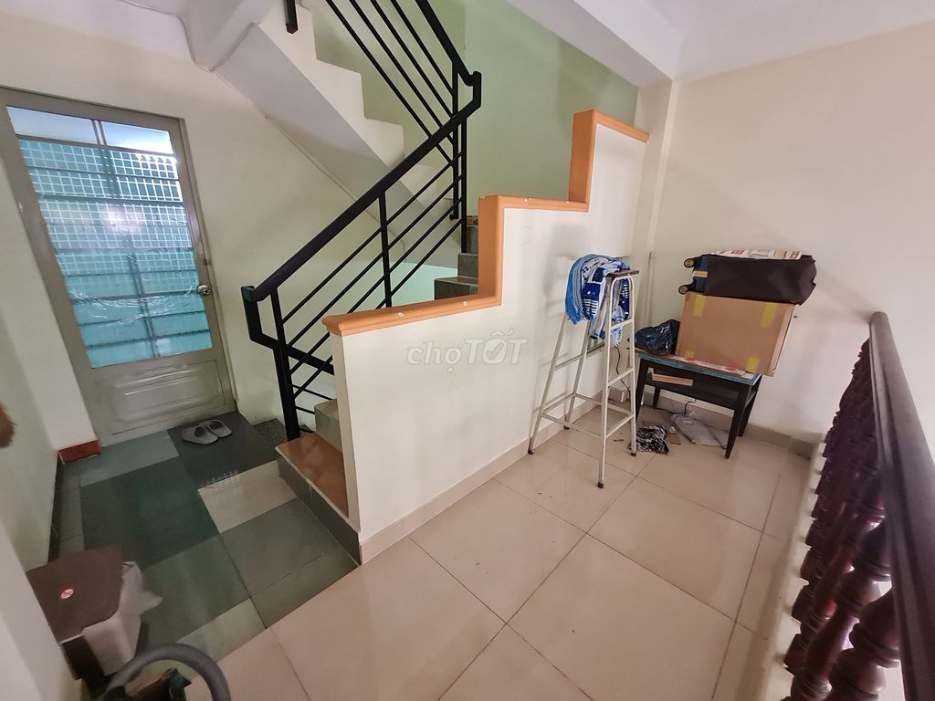 Nhà cho thuê tại Bình Thạnh 32m² giá 16 triệu - Thiết kế hiện đại, tiện nghi đầy đủ!