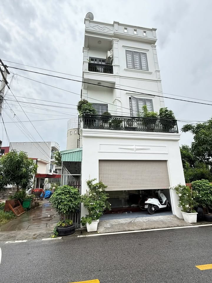 Nhà mặt đường trải nhựa Hoa Động 80m² giá 5 tỷ - Thiết kế hiện đại, chính chủ!