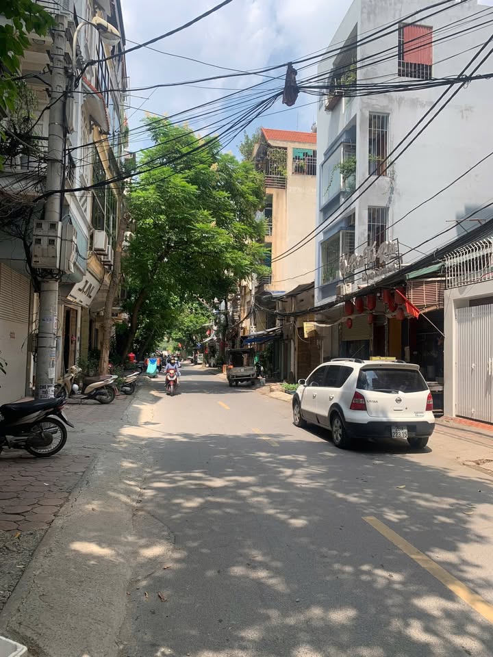 FrontHouse Nguyễn Viết Xuân 92m² giá 30 tỷ - Thiết kế hiện đại, mặt phố rộng rãi!