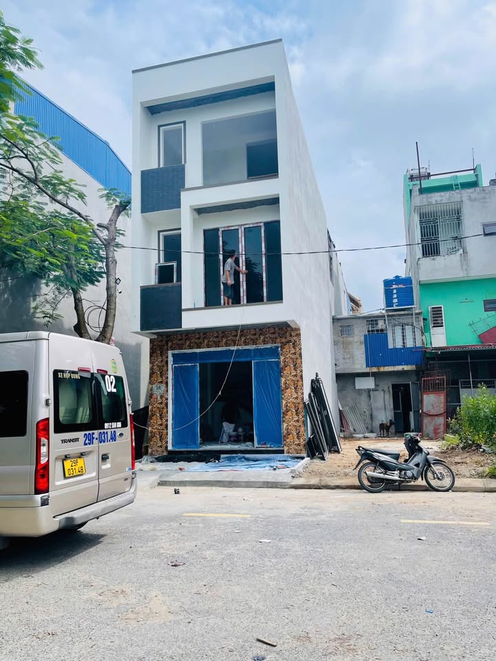 Nhà mặt đường Trầm Cá, Nam Định 48,3m² giá 3,89 tỷ - Thiết kế hiện đại, sẵn sàng vào ở!