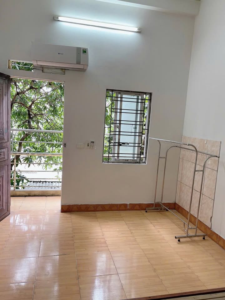 Phòng trọ Nguyên Xá 18m² giá 1.8 triệu - Tiện nghi đầy đủ, ở ngay!