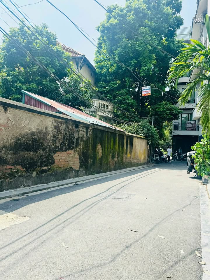 Đất nền 51m² đường Ngọc Thụy, phường Bồ Đề, giá 11.7 tỷ - Cơ hội đầu tư hấp dẫn!