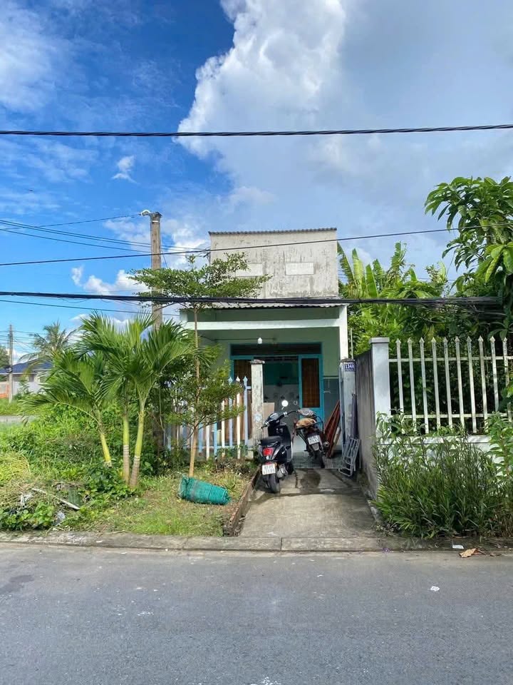 Nhà cho thuê mặt tiền đường Huỳnh Phan Hộ 3PN giá chỉ 3 triệu/tháng - Sân trước đậu ô tô thoải mái!