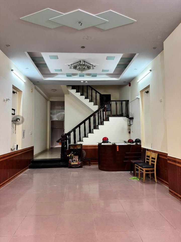 Cho thuê nhà mặt tiền 12 phòng tại Nguyễn An Ninh Vũng Tàu - Giá chỉ 18 triệu/tháng!