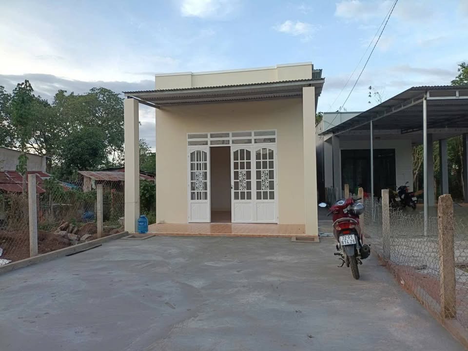 Đất nền Kim Long, Long Điền 162m² giá 1 tỷ - Vị trí đẹp, dân cư đông đúc!