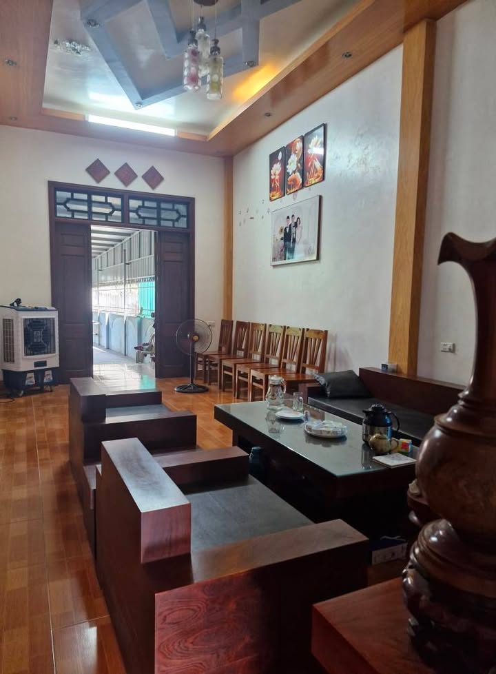 Nhà 2 Tầng Rộng Rãi Khu Bắc Sơn, Bỉm Sơn 660m² giá 3 tỷ - Cơ hội vàng cho gia đình!