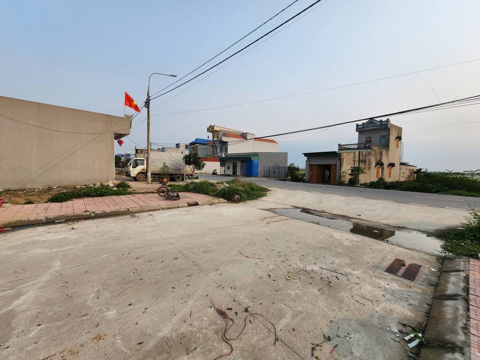 Đất mặt tiền ĐT463, Vũ Thư 100m² giá 2 tỷ - Vừa ở vừa kinh doanh!