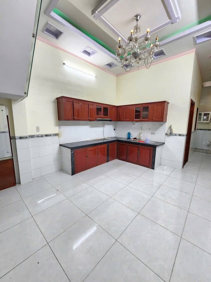 Nhà 2 tầng chính chủ khu thương mại Phú Hồng Thịnh 3, 72m² chỉ 3.9 tỷ - Cơ hội không thể bỏ lỡ!