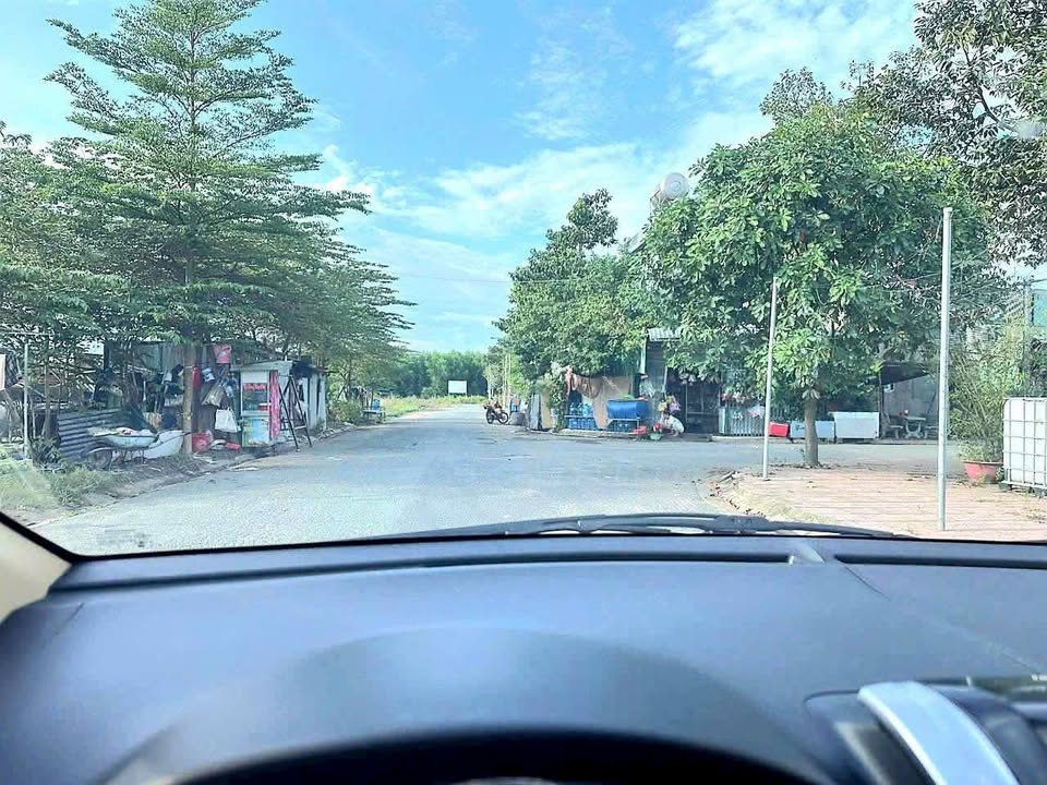 Đất nền Tân Triều 100m² giá 1.55 tỷ - Sổ đỏ chính chủ, cơ hội đầu tư hấp dẫn!