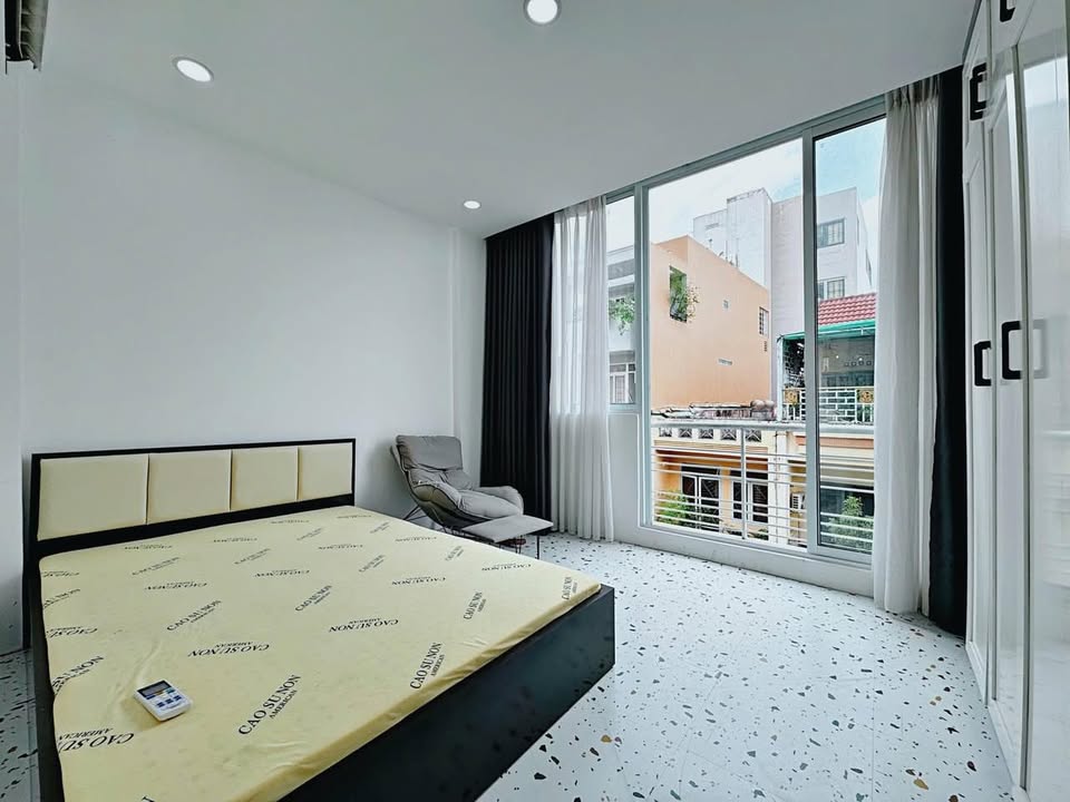 Studio ban công tách bếp rộng, Gò Vấp - Giá thỏa thuận, nội thất mới!