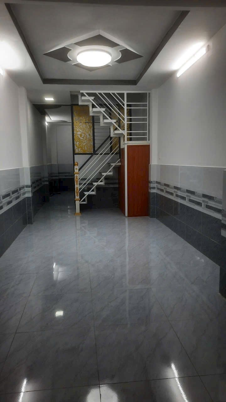 Nhà nguyên căn cho thuê đường Nguyễn Văn Khối 42m² giá 10 triệu - Nhà mới xây sạch sẽ, hẻm xe hơi!
