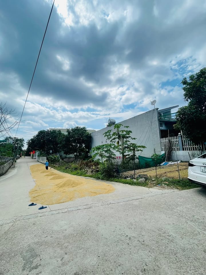 Đất lô góc 2 mặt tiền Ngọc Lý, Tân Yên 144m² giá 1.3 tỷ - Vị trí kinh doanh lý tưởng!
