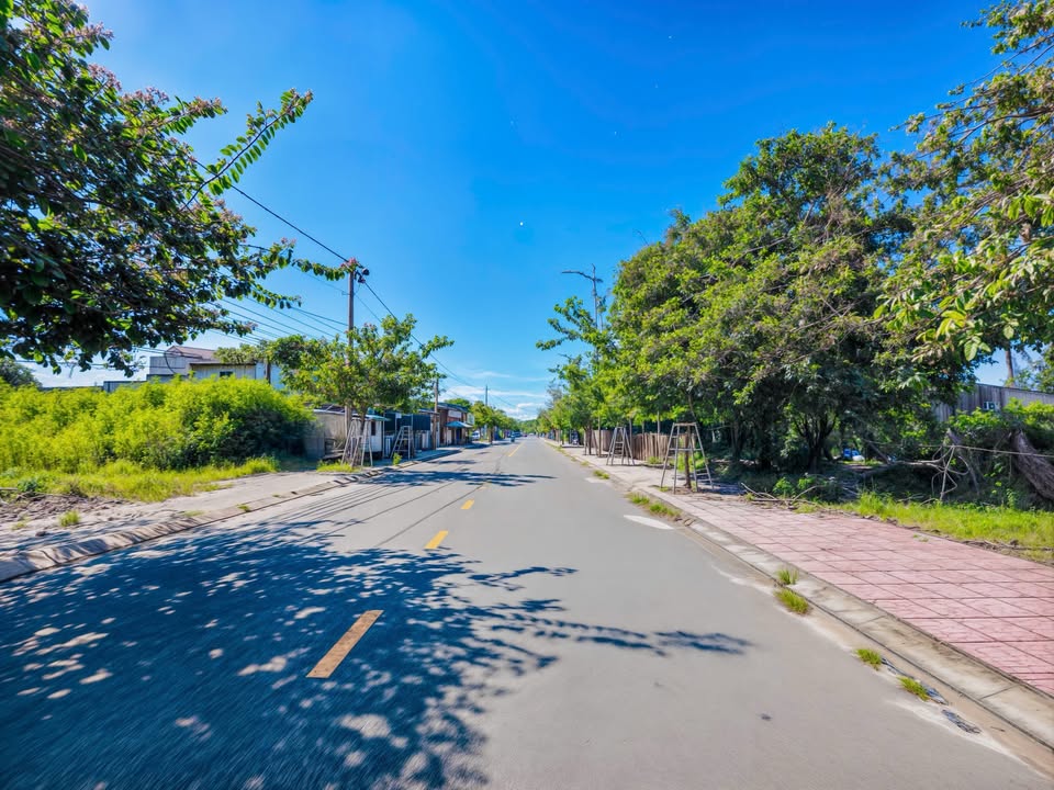 Đất nền mặt tiền Nguyễn Du, La Gi 126m² giá 2.9 tỷ - Tiềm năng đầu tư hấp dẫn!