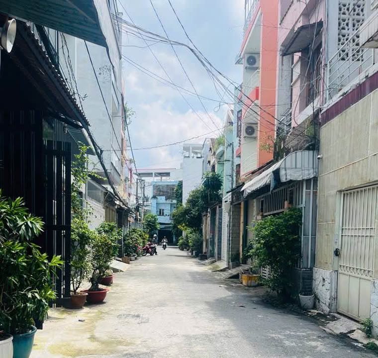 Nhà riêng Vườn Lài Tân Phú 44m² giá 4 tỷ - Hẻm đẹp thông thoáng, sổ hồng chính chủ!