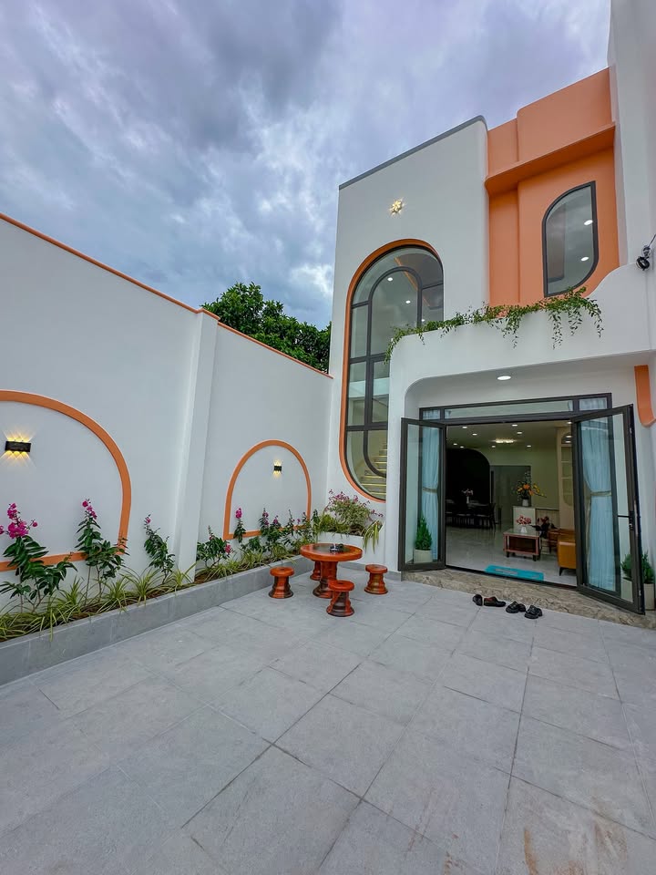 Nhà phố chính chủ Phường 5, TP. Mỹ Tho 95m² giá 2.3 tỷ - Thiết kế hiện đại!