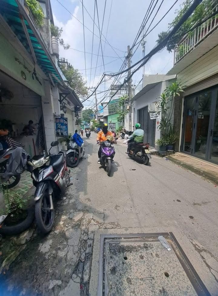 Nhà lô góc 69m² Thống Nhất Gò Vấp giá 6.8 tỷ - Kinh doanh cực tốt!