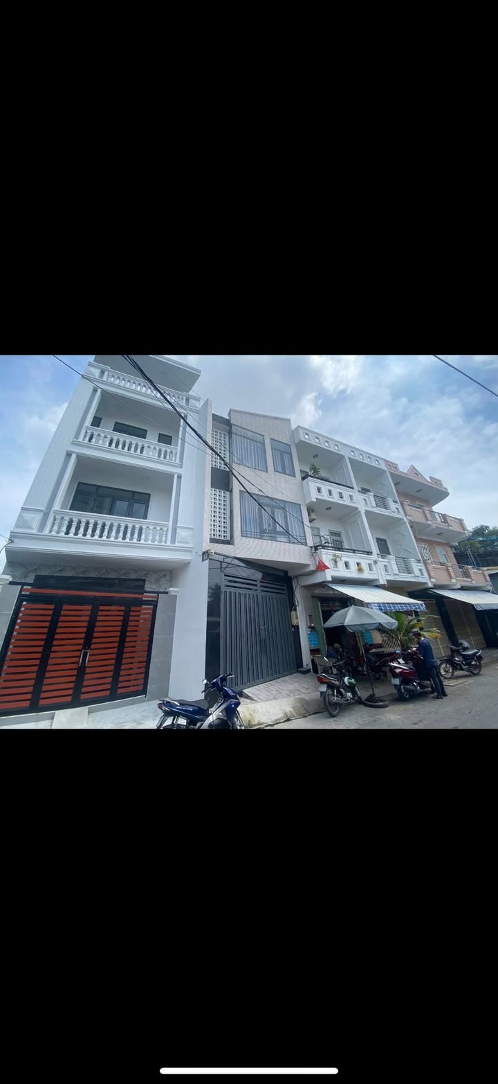 Nhà mặt tiền Lý Đạo Thành Quận 8 42m² giá 7 tỷ - Đường thông thoáng, thuận tiện đi lại!