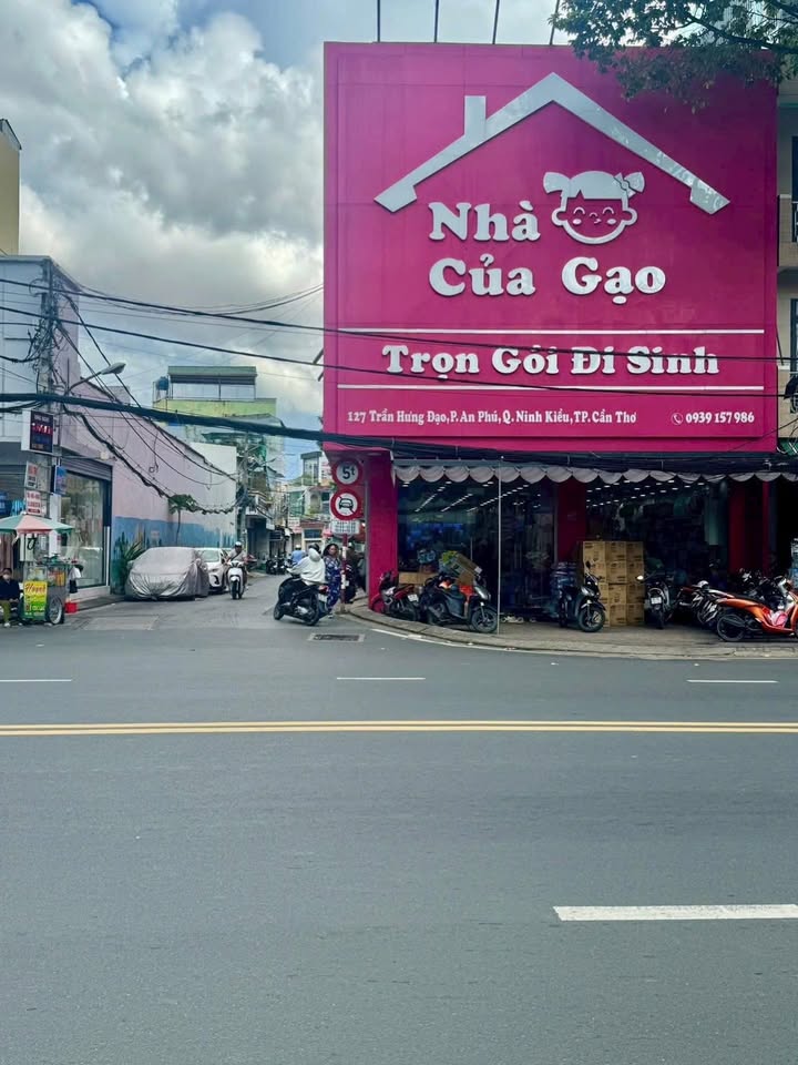 Cho thuê nhà góc 2 mặt tiền đường Trần Hưng Đạo, Cần Thơ - Giá 130 triệu/tháng!