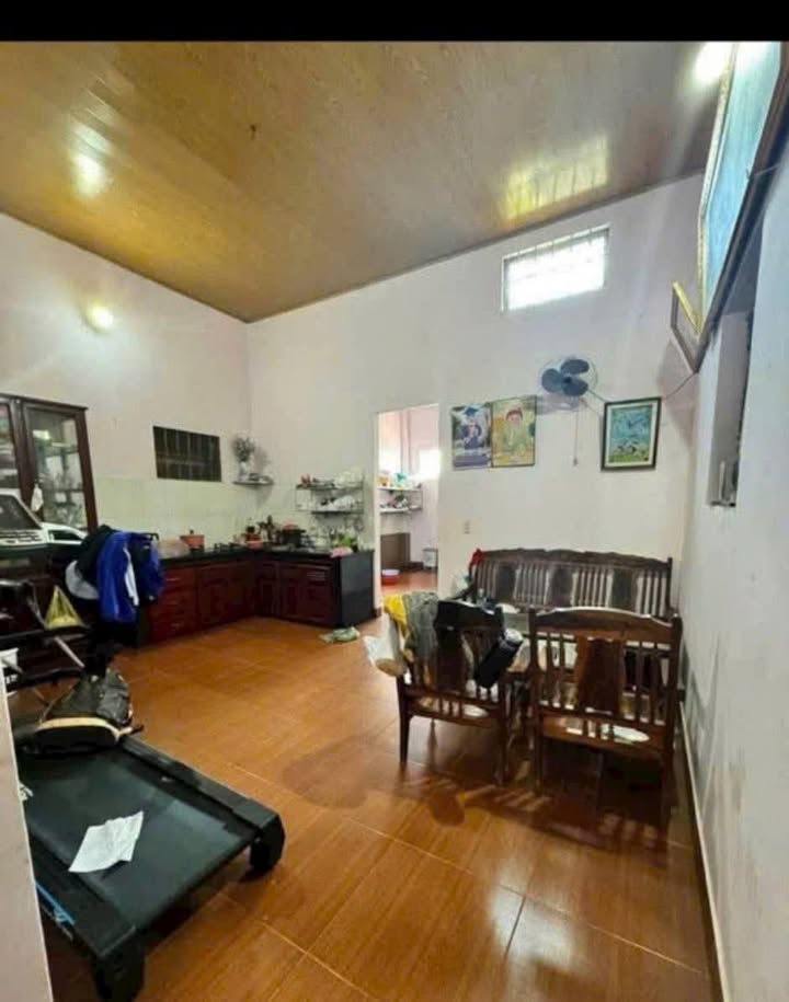 Nhà mặt tiền đường Hoàng Văn Thụ, Liên Nghĩa, 175m² giá 4.5 tỷ - Kinh doanh thuận lợi!