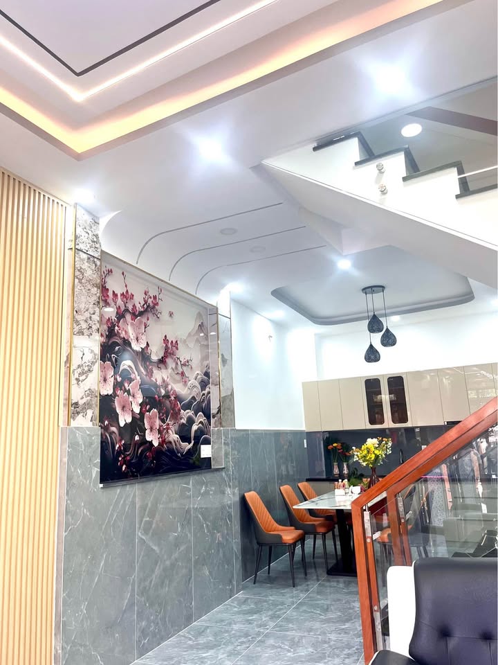 Nhà mới xây 49m² tại Bình Thạnh - 4 phòng ngủ, giá 8.6 tỷ - Đầu tư sinh lời!