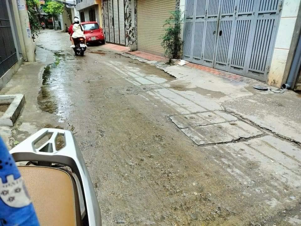 Nhà phố Hào Nam 62m² giá 7.6 tỷ - Đậu ô tô thoải mái, đầu tư sinh lời!