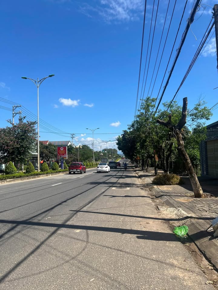 Nhà cấp 4 đường Phạm Văn Đồng, Kon Tum 82m² giá 1,4 tỷ - Chính chủ bán gấp!