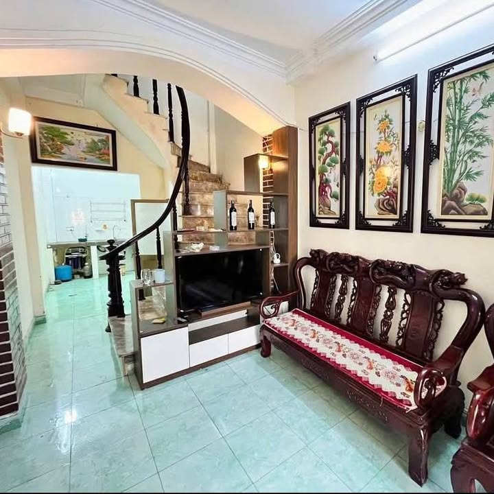 Bán gấp Nhà Thụy Phương 43m² giá 6 tỷ - Sổ đỏ chính chủ, ô tô đỗ gần!