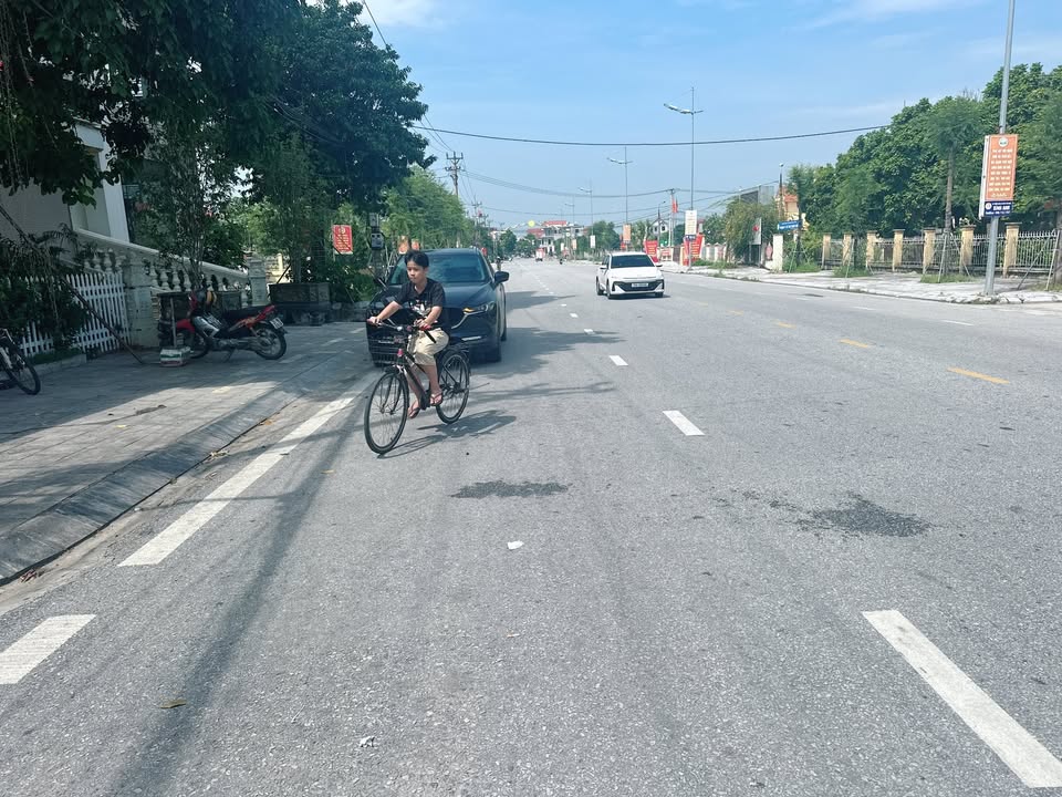 Đất nền xã Gia Viễn, Nho Quan 75m² - Vị trí thuận lợi, hàng xóm thân thiện!