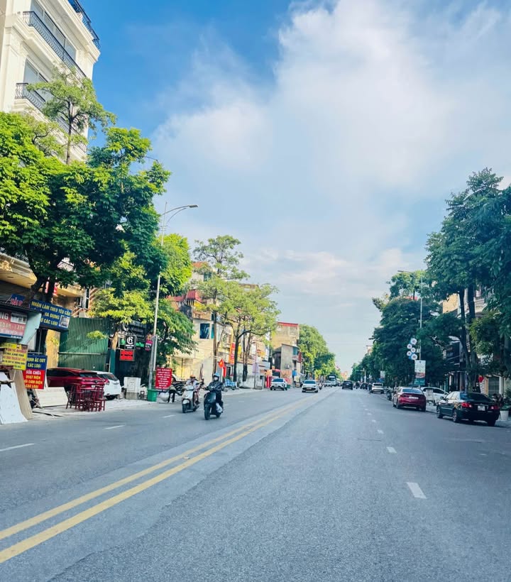 Nhà 3 tầng đường Nguyễn Trãi, Ninh Xá, Bắc Ninh 73m² giá 14 tỷ - Kinh doanh sầm uất!