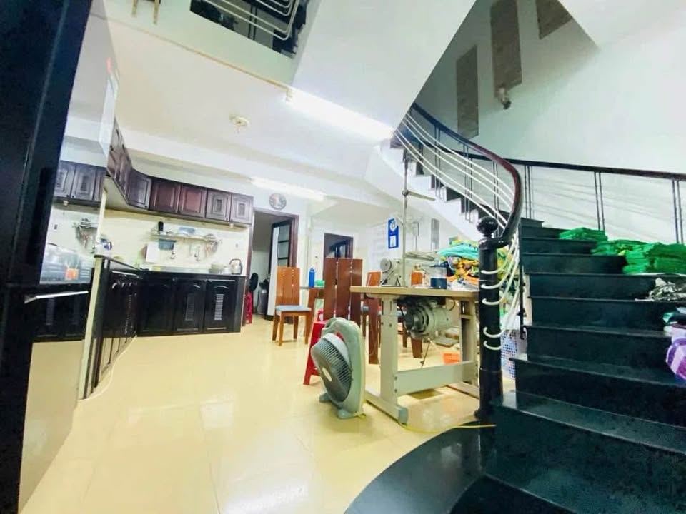 Bán nhà mặt tiền Hải Hồ Đà Nẵng 83m² giá 8 tỷ - Đầu tư sinh lời ngay!