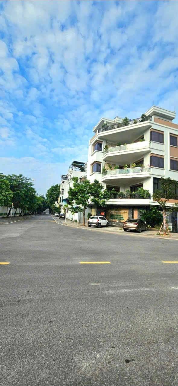 Đất nền Thượng Thanh, Long Biên 60m² giá 15 tỷ - Cơ hội đầu tư hiếm có!