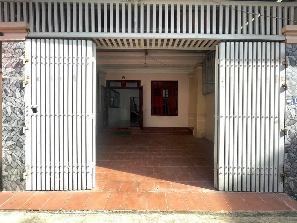 Nhà 3 tầng đẹp Hưng Phúc, 105m² giá 6 tỷ - Chính chủ bán gấp!