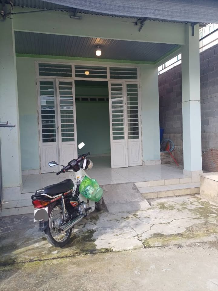 Nhà cho thuê tại phường Long Thành Trung, Hòa Thành, Tây Ninh 110m² - Giá chỉ 2 triệu/tháng!